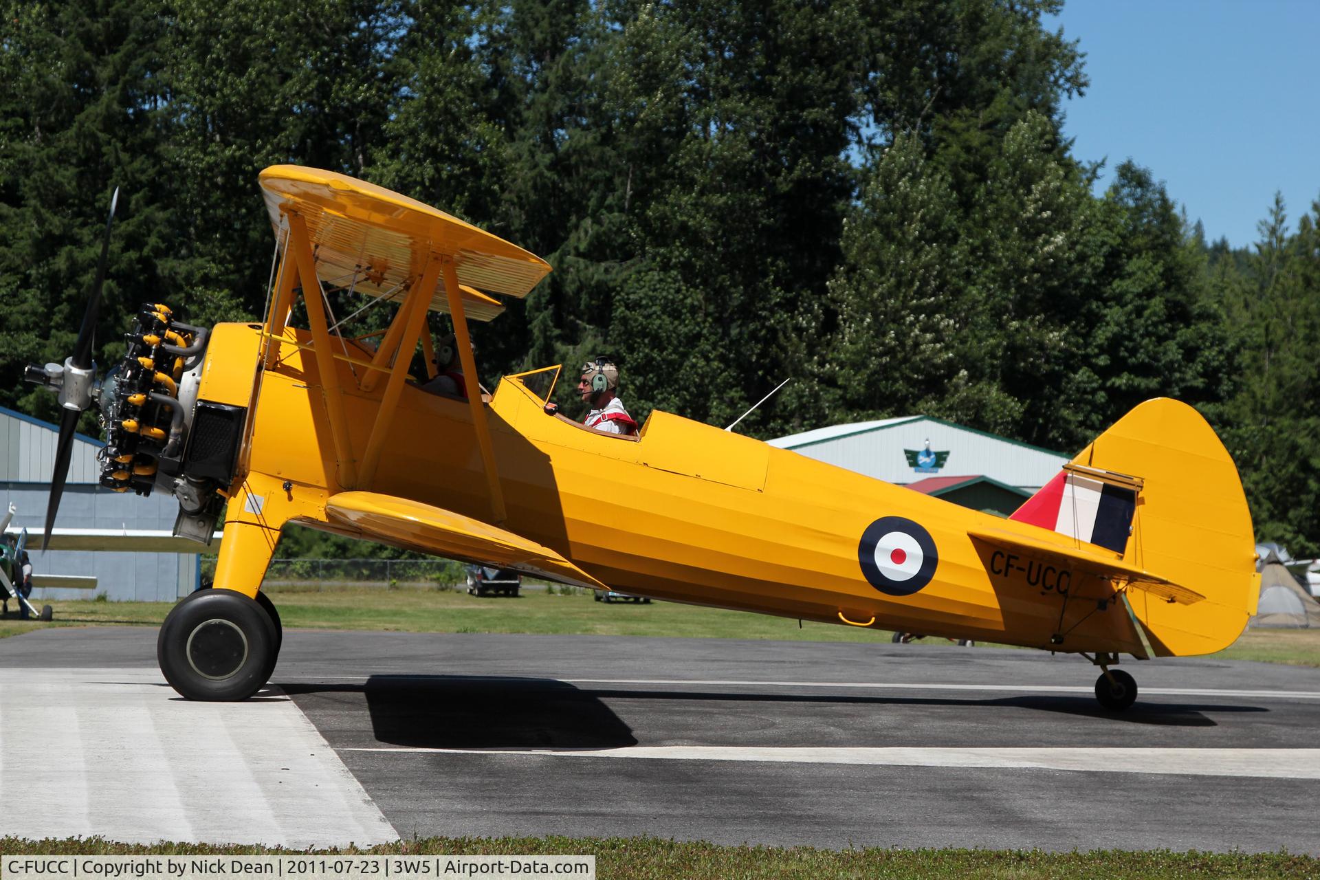 C-FUCC, 1940 Boeing A75N1 C/N 75-8521, 3W5 2011