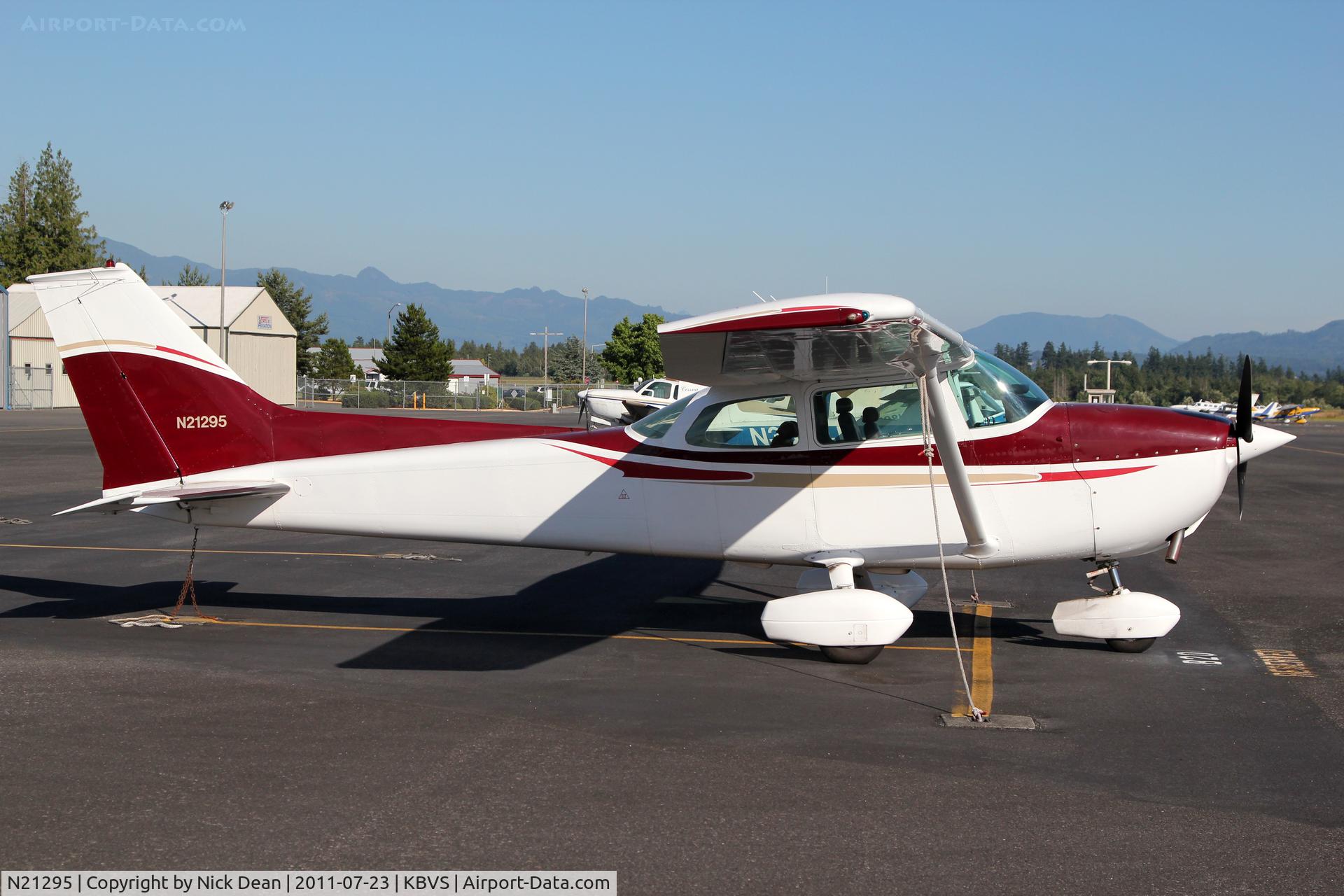 N21295, 1974 Cessna 172M C/N 17263925, KBVS/BVS
