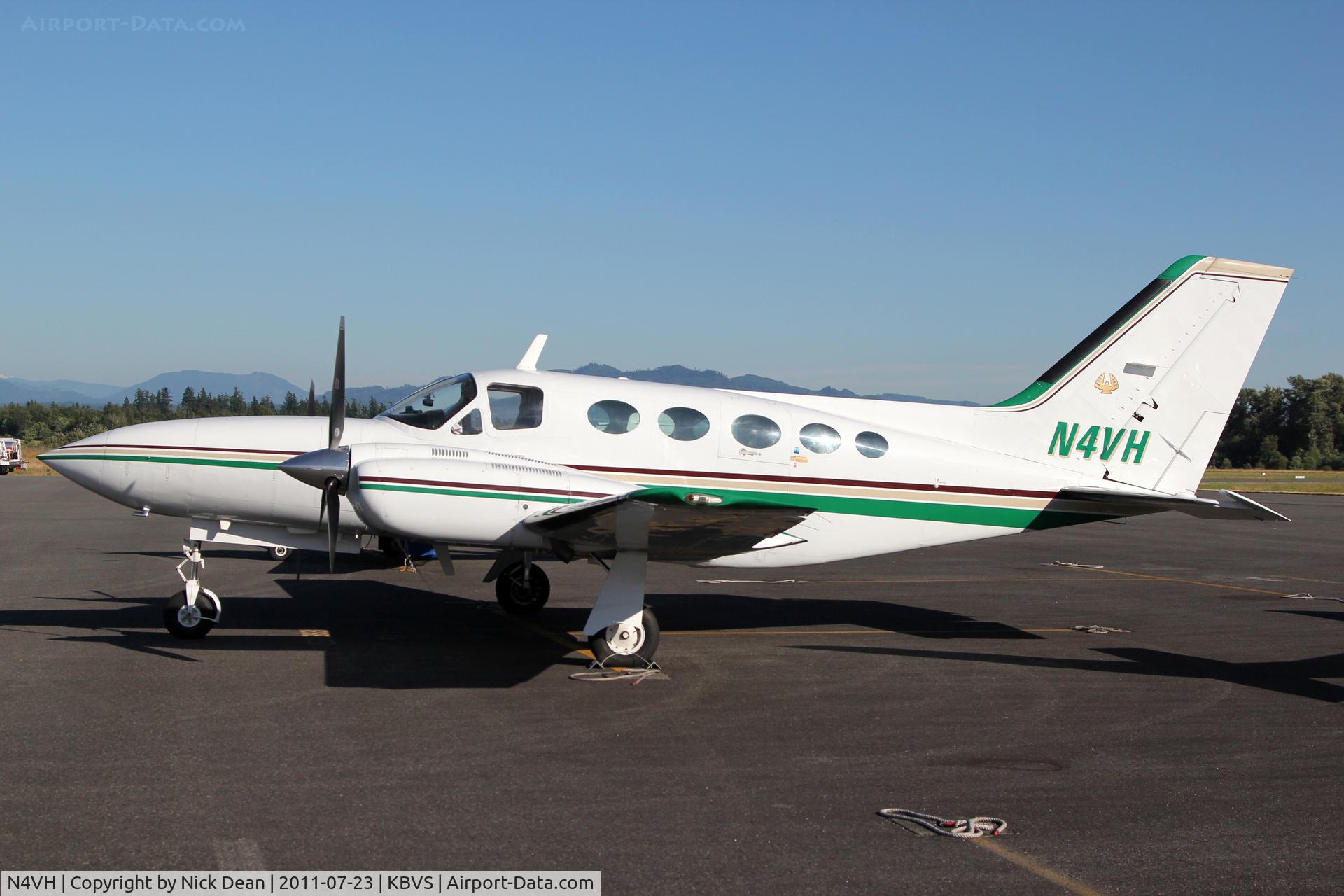 N4VH, 1977 Cessna 421C Golden Eagle C/N 421C0435, KBVS/BVS