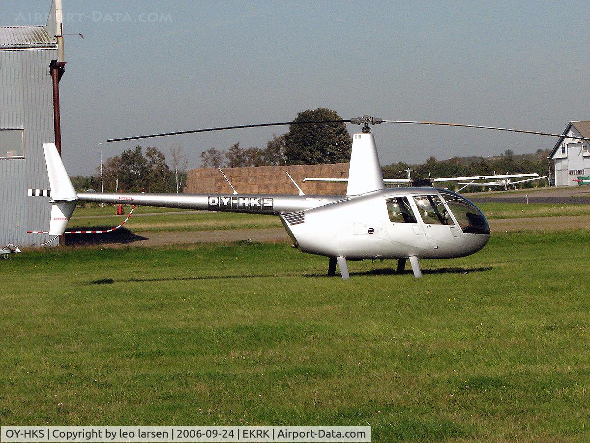OY-HKS, 2006 Robinson R44  Raven C/N 1640, Roskilde RKE Denmark 24.9.06