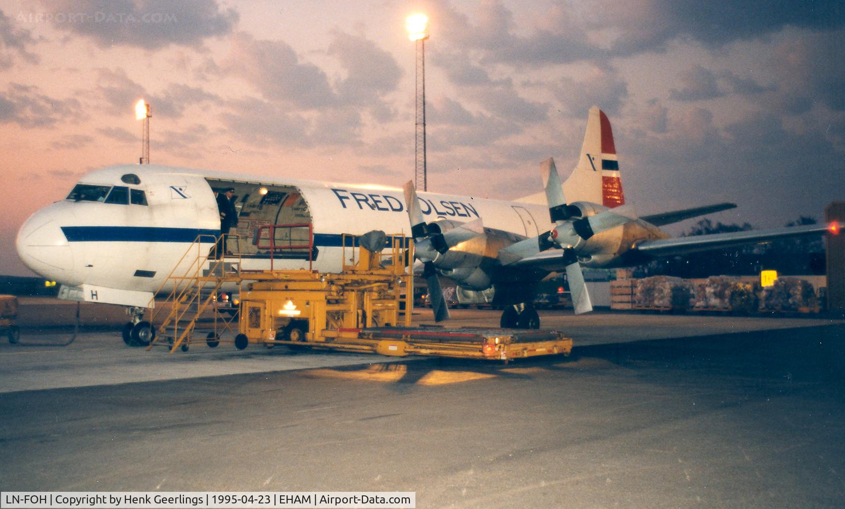 LN-FOH, 1960 Lockheed L-188A(F) Electra C/N 1145, Fred OLsen. Loading cargo for the flight AMS to Malmo
