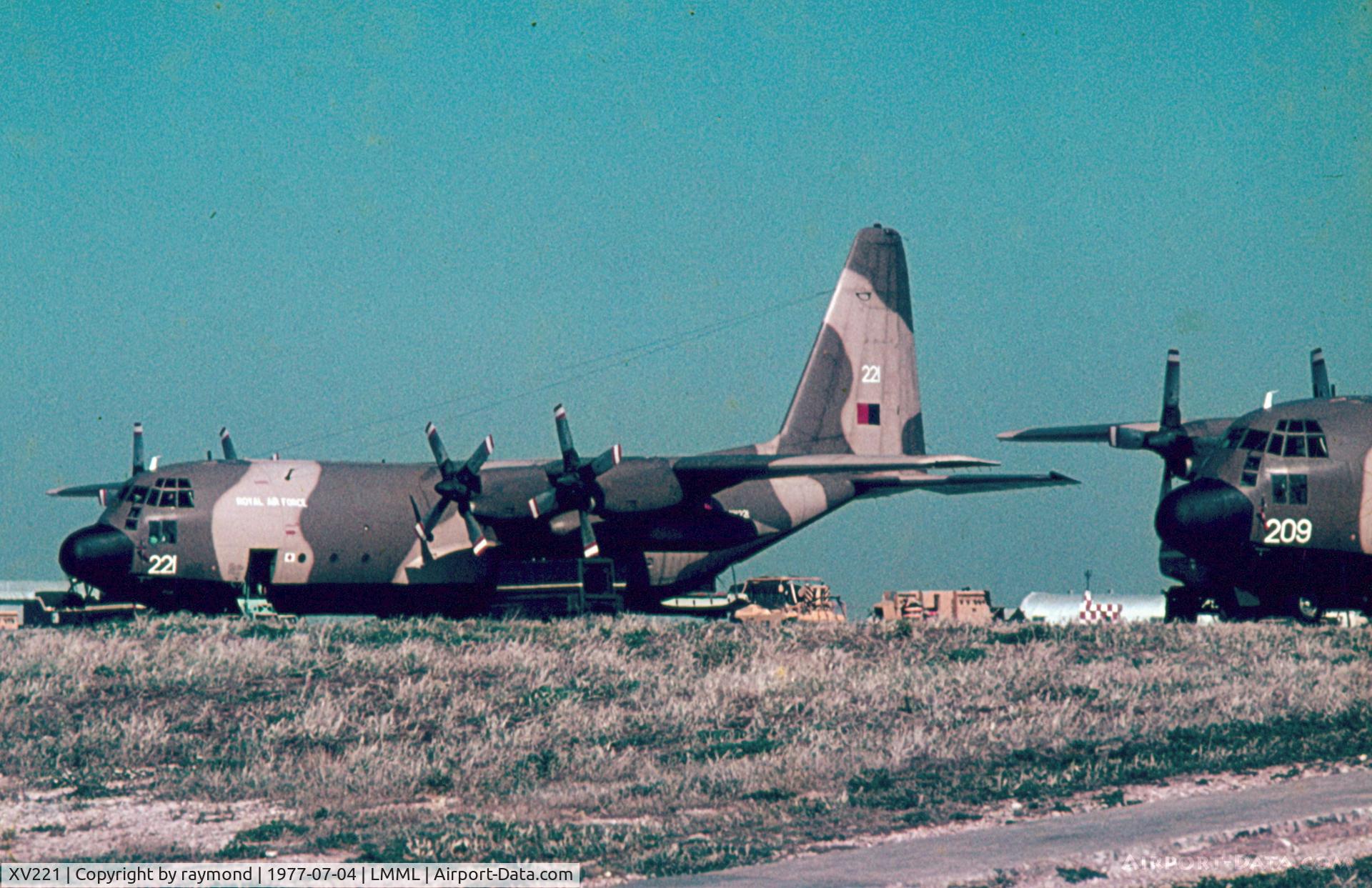 XV221, 1967 Lockheed C-130K Hercules C.1 C/N 382-4251, C130 XV221 RAF