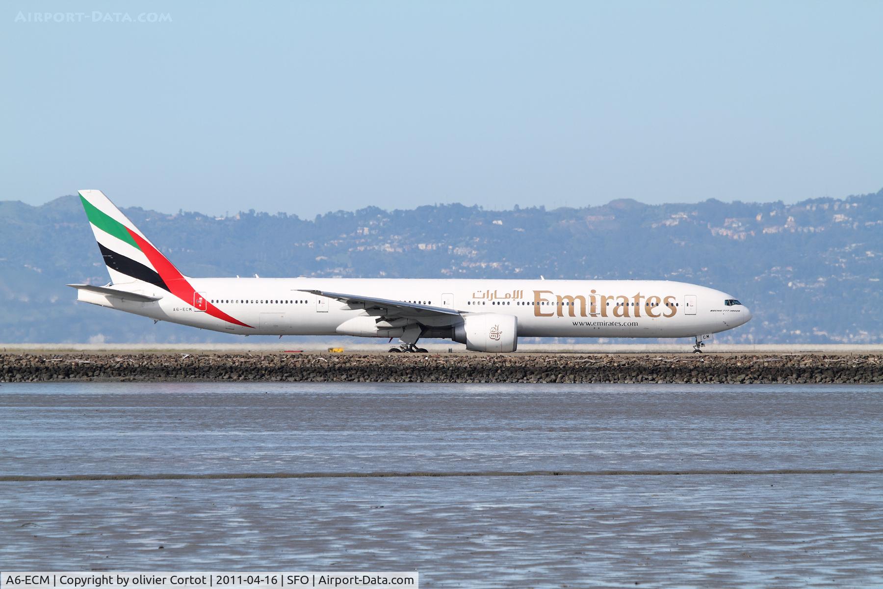 A6-ECM, 2009 Boeing 777-36N/ER C/N 37703, San Francisco 2011