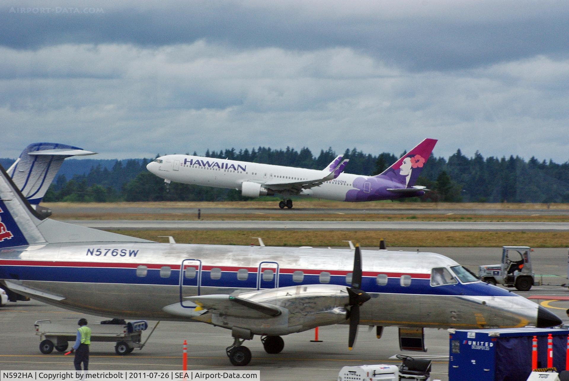 N592HA, 2002 Boeing 767-3CB C/N 33468, Sea-Tac departure