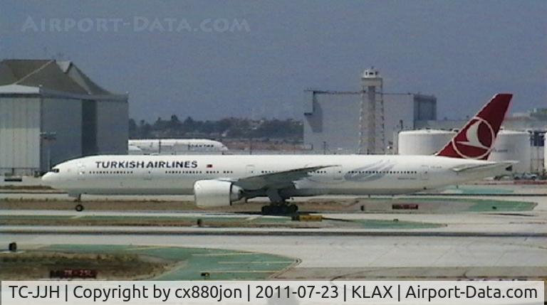 TC-JJH, 2010 Boeing 777-3F2/ER C/N 40792, Relatively new Boeing 777-3F2ER for Turkish Airlines