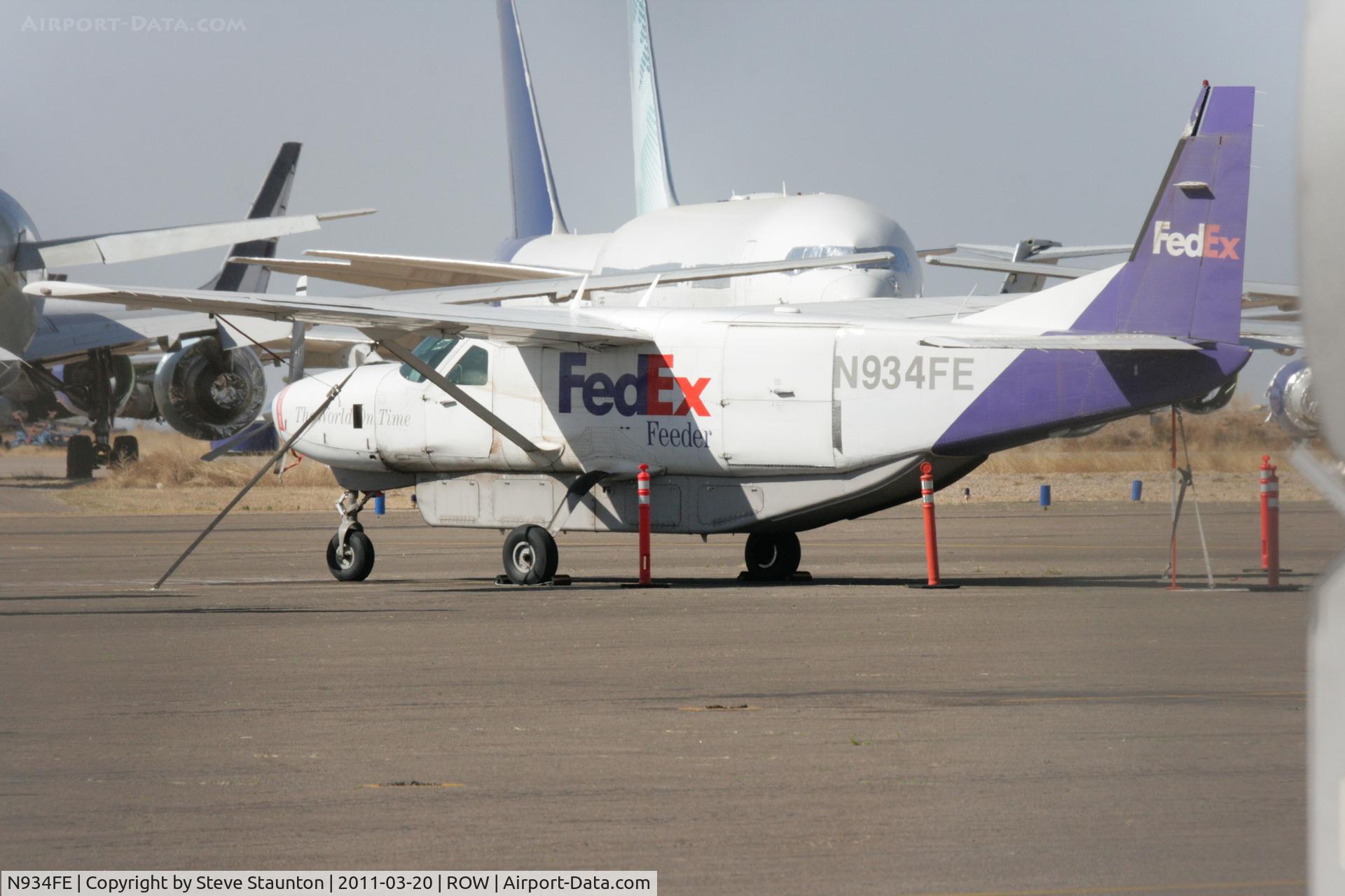 N934FE, 1987 Cessna 208B C/N 208B0034, Taken at Roswell International Air Centre Storage Facility, New Mexico in March 2011 whilst on an Aeroprint Aviation tour