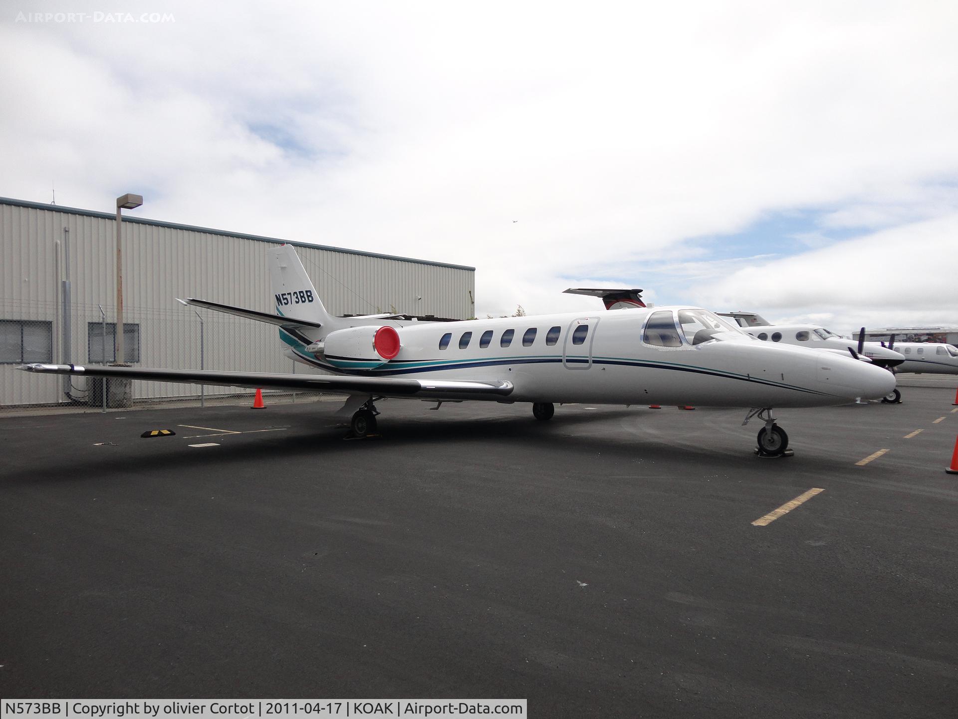 N573BB, 1991 Cessna 560 Citation V C/N 560-0108, Oakland airport