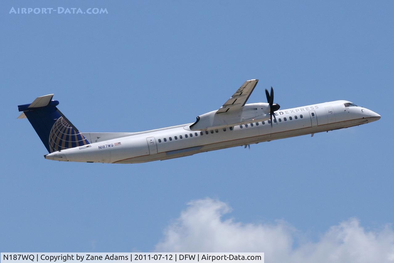 N187WQ, 2008 De Havilland Canada DHC-8-402 Dash 8 C/N 4187, Departing DFW airport