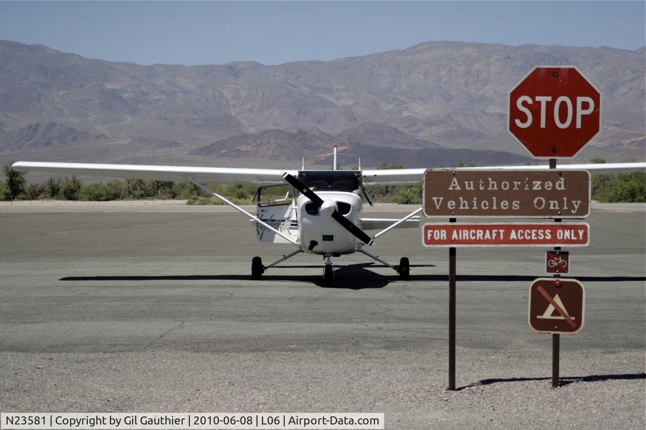 N23581, 1998 Cessna 172R C/N 17280595, At Furnace Creek airport -210 feet ASL
Death Valley