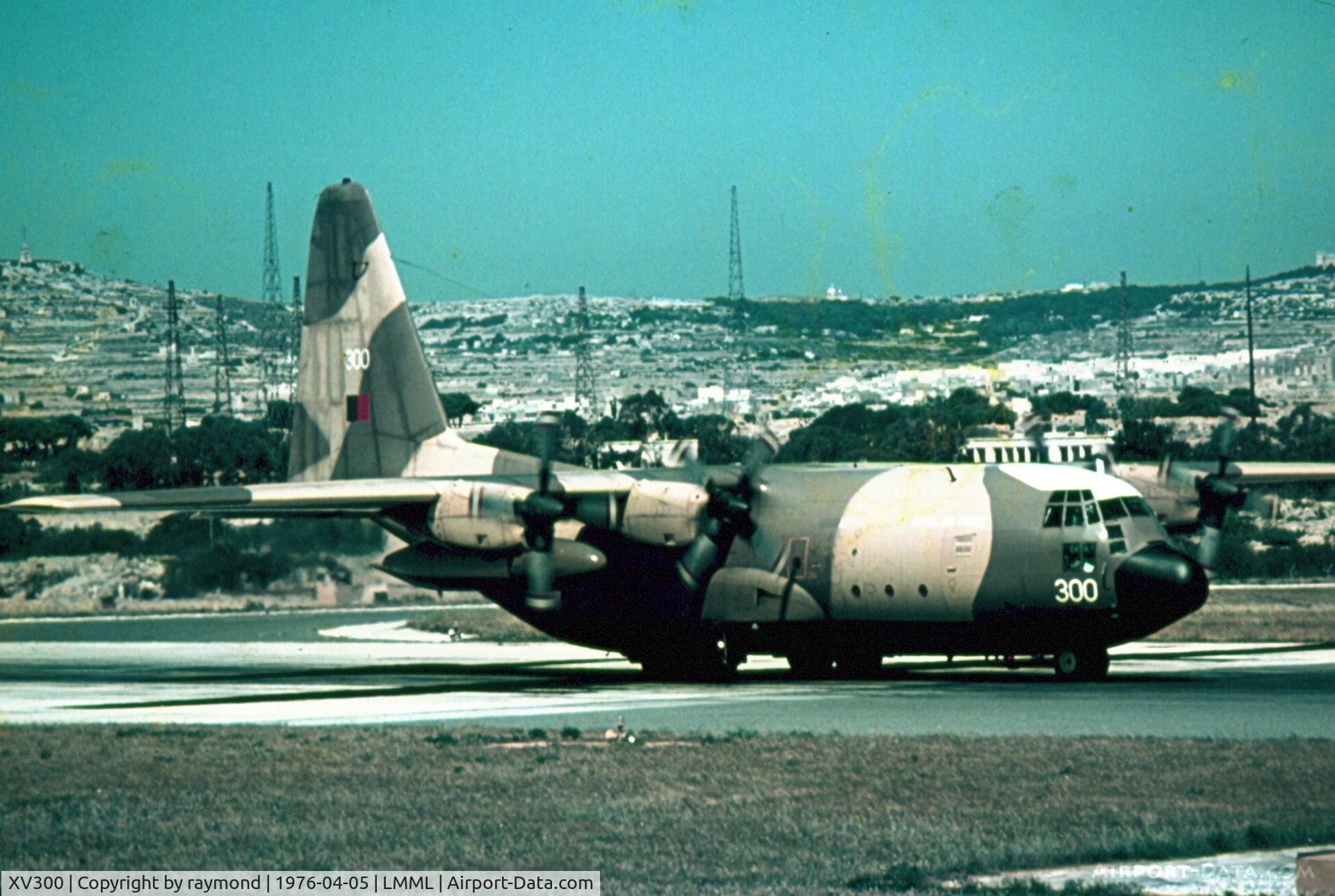 XV300, 1967 Lockheed C-130K Hercules C.1 C/N 382-4267, C130 He3rcules XV300 RAF