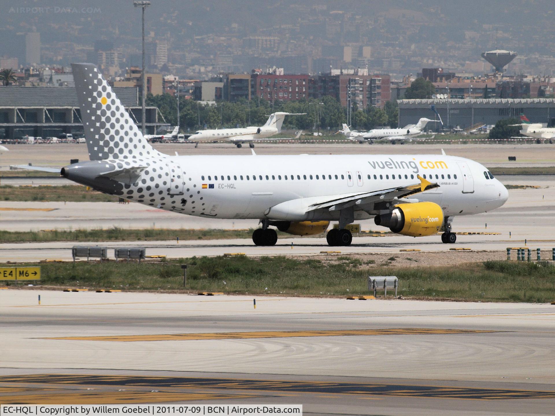 EC-HQL, 2001 Airbus A320-214 C/N 1461, Prepare for take off from Barcelona Airport
