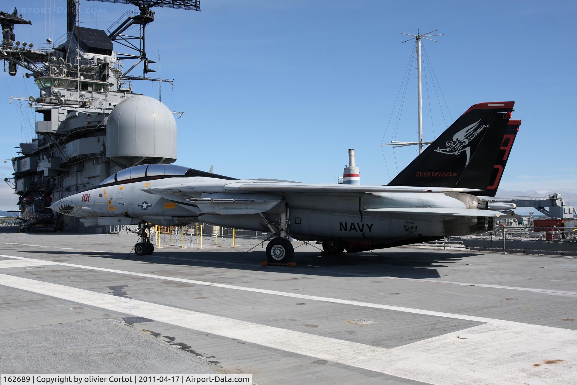 162689, Grumman F-14A Tomcat C/N 535, USS Hornet