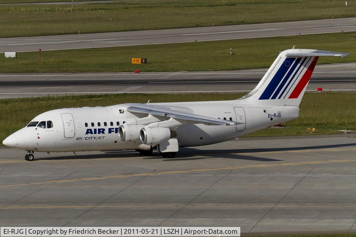 EI-RJG, 1999 British Aerospace Avro 146-RJ85A C/N E2344, taxying to the gate