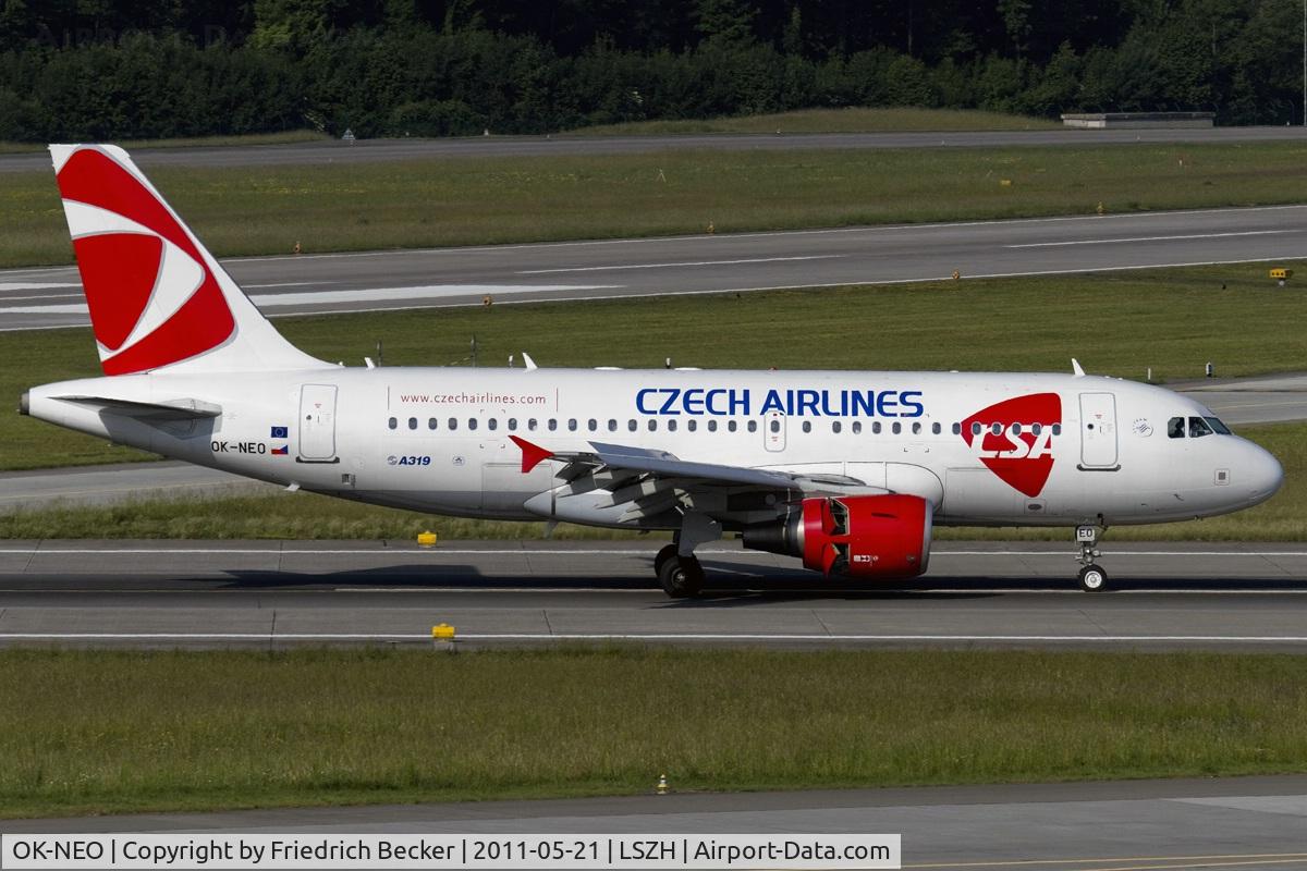 OK-NEO, 2008 Airbus A319-112 C/N 3452, decelerating after touchdown