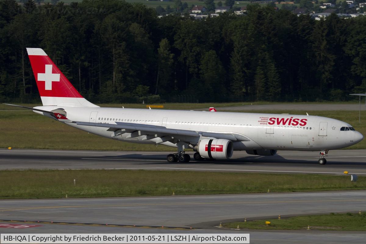 HB-IQA, 1998 Airbus A330-223 C/N 229, decelerating after touchdown