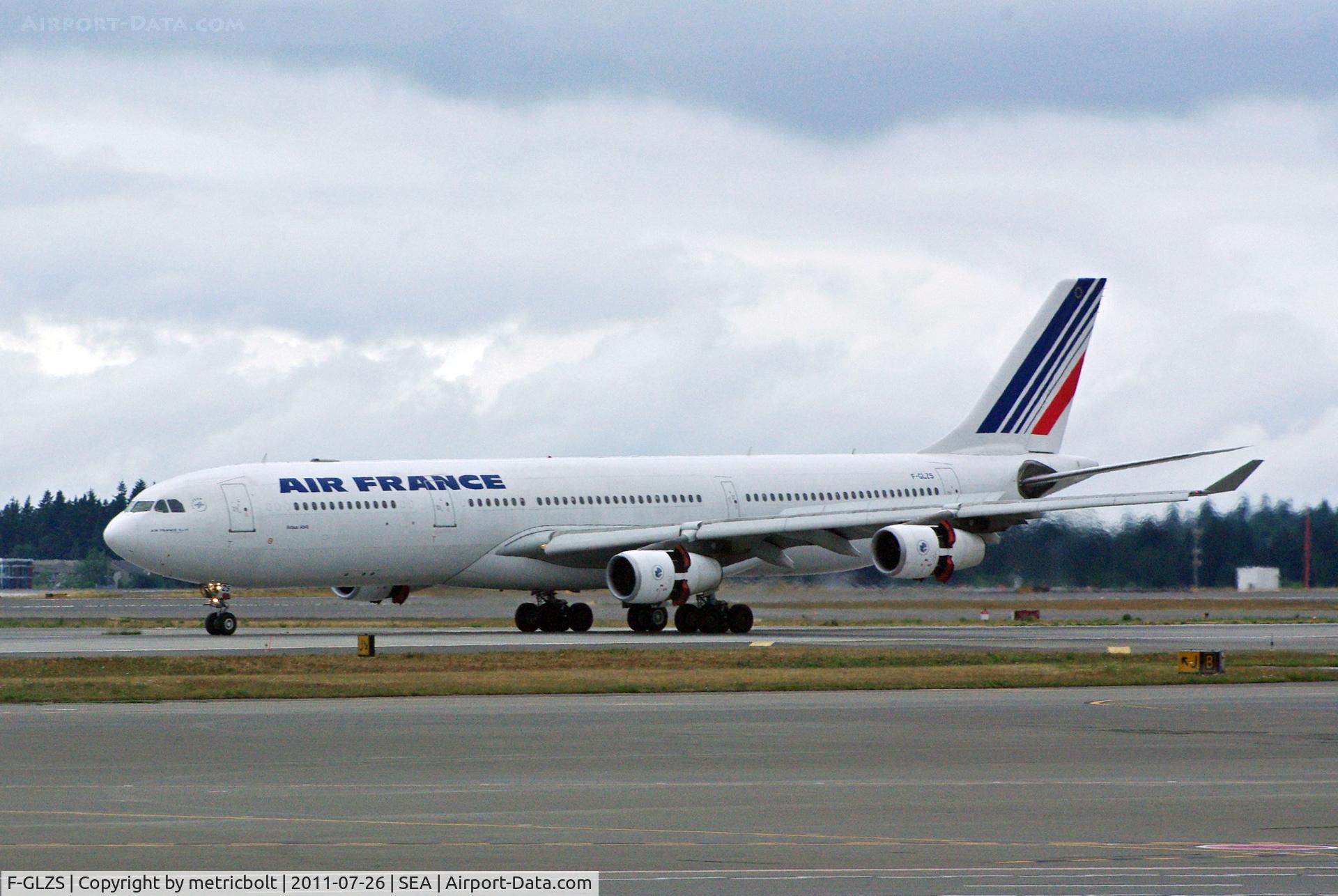 F-GLZS, 1999 Airbus A340-313X C/N 310, At SeaTac