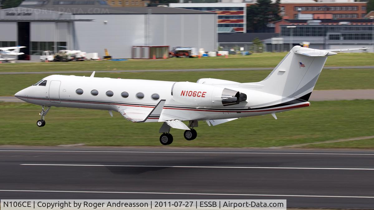 N106CE, 2000 Gulfstream Aerospace G-IV C/N 1420, Positioning from ARN