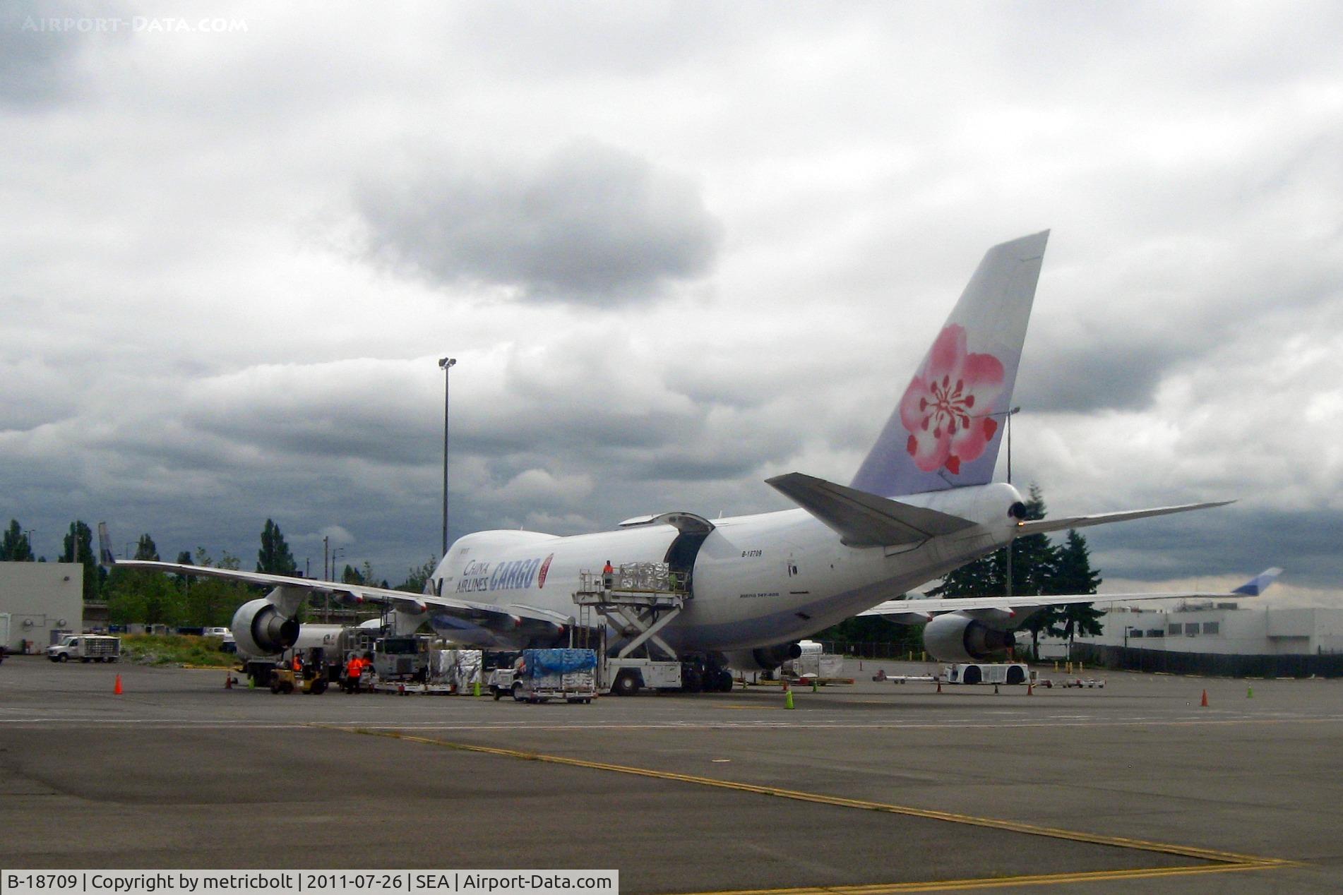 B-18709, 2002 Boeing 747-409F/SCD C/N 30766, At SeaTac