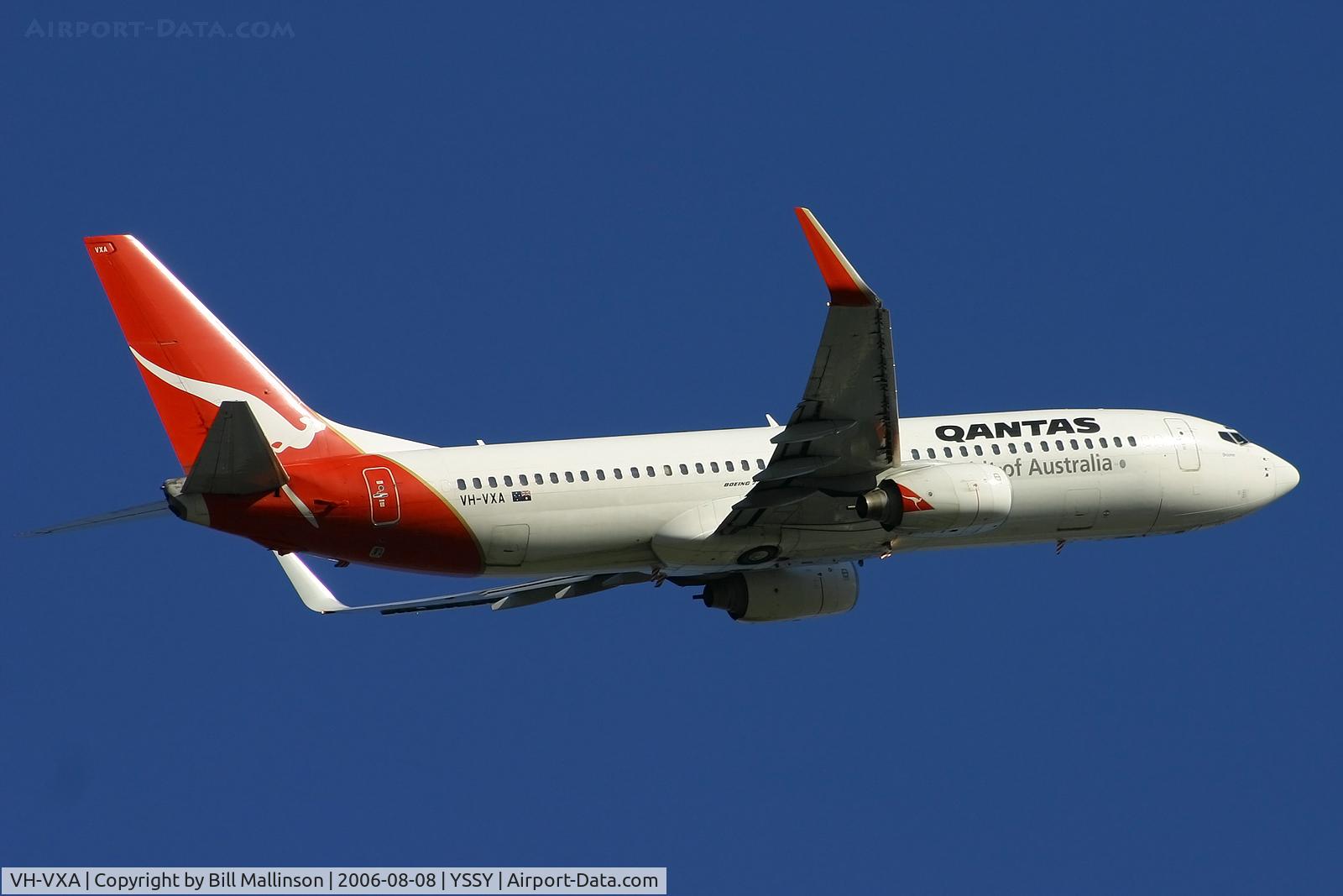 VH-VXA, 2001 Boeing 737-838 C/N 29551, away from 34R