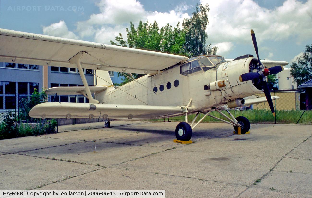 HA-MER, Antonov An-2R C/N 1G194-27, c/n 1G194-27 ex HA-MER in white just arived to
Museum fuer Luftfart und technik Wernigerode