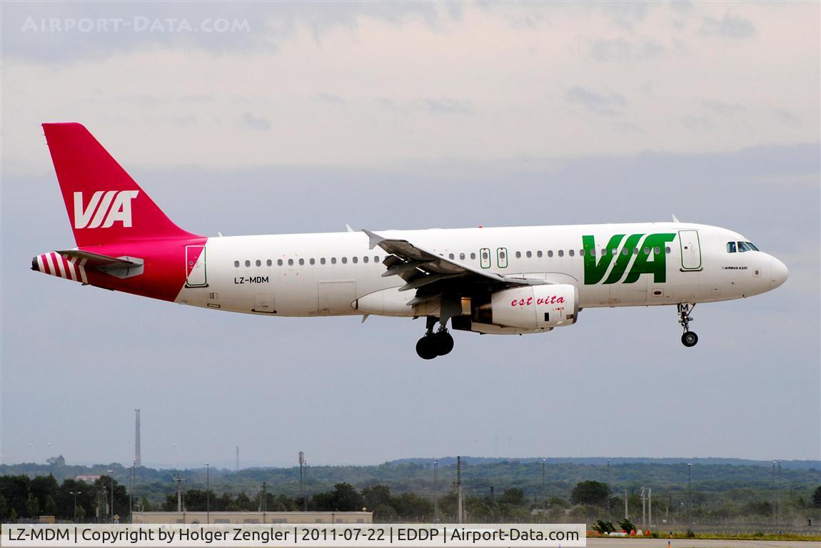 LZ-MDM, 2006 Airbus A320-214 C/N 2804, Final on southern runway for that bulgarian charter aircraft