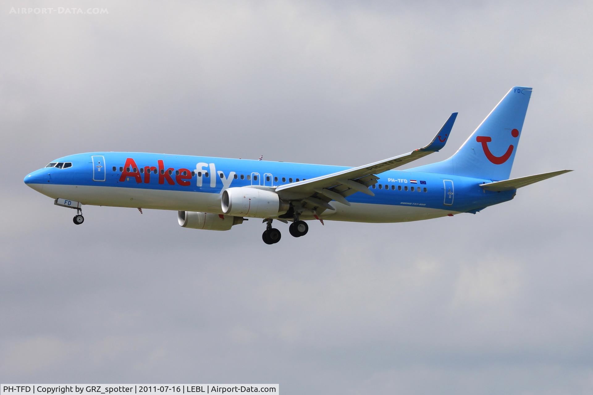 PH-TFD, 2011 Boeing 737-86N C/N 38014, .....