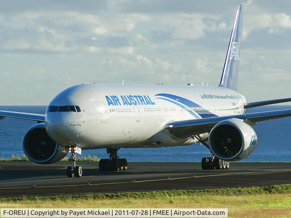 F-OREU, 2010 Boeing 777-39M/ER C/N 37434, On taxi 