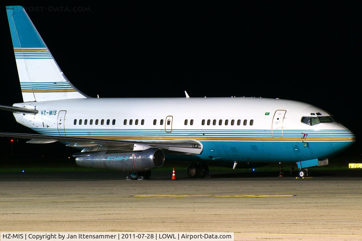 HZ-MIS, 1981 Boeing 737-2K5 C/N 22600/816, HZ-MIS @ LOWL