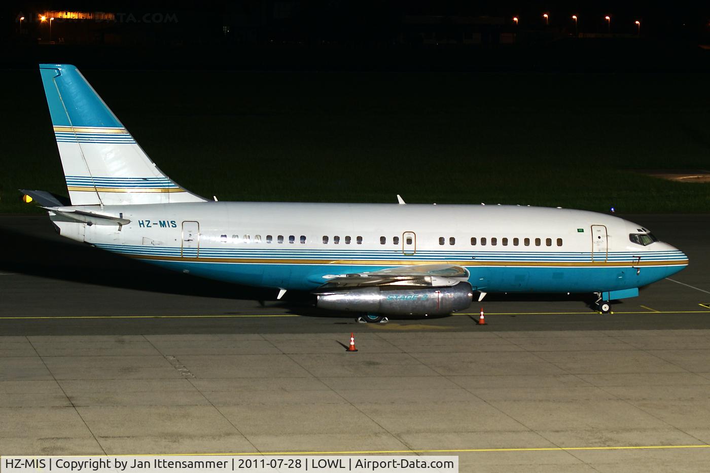 HZ-MIS, 1981 Boeing 737-2K5 C/N 22600/816, HZ-MIS @ LOWL