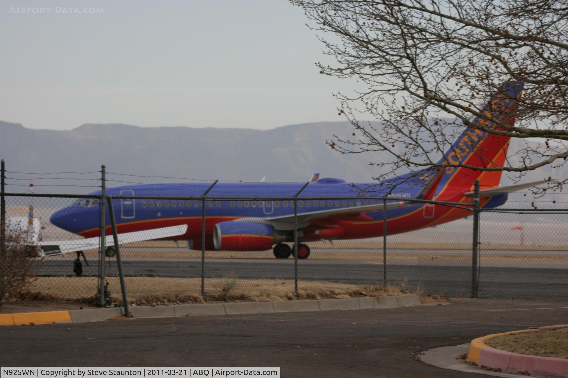 N925WN, 2008 Boeing 737-7H4 C/N 36630, Taken at Alburquerque International Sunport Airport, New Mexico in March 2011 whilst on an Aeroprint Aviation tour