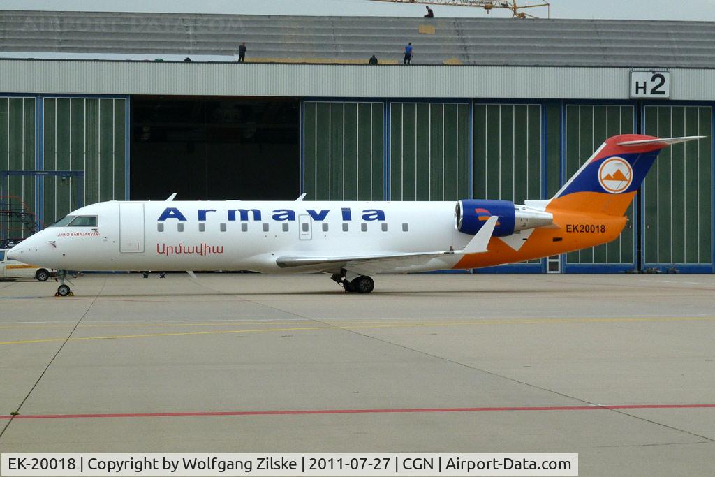 EK-20018, 2000 Canadair CRJ-200LR (CL-600-2B19) C/N 7499, visitor