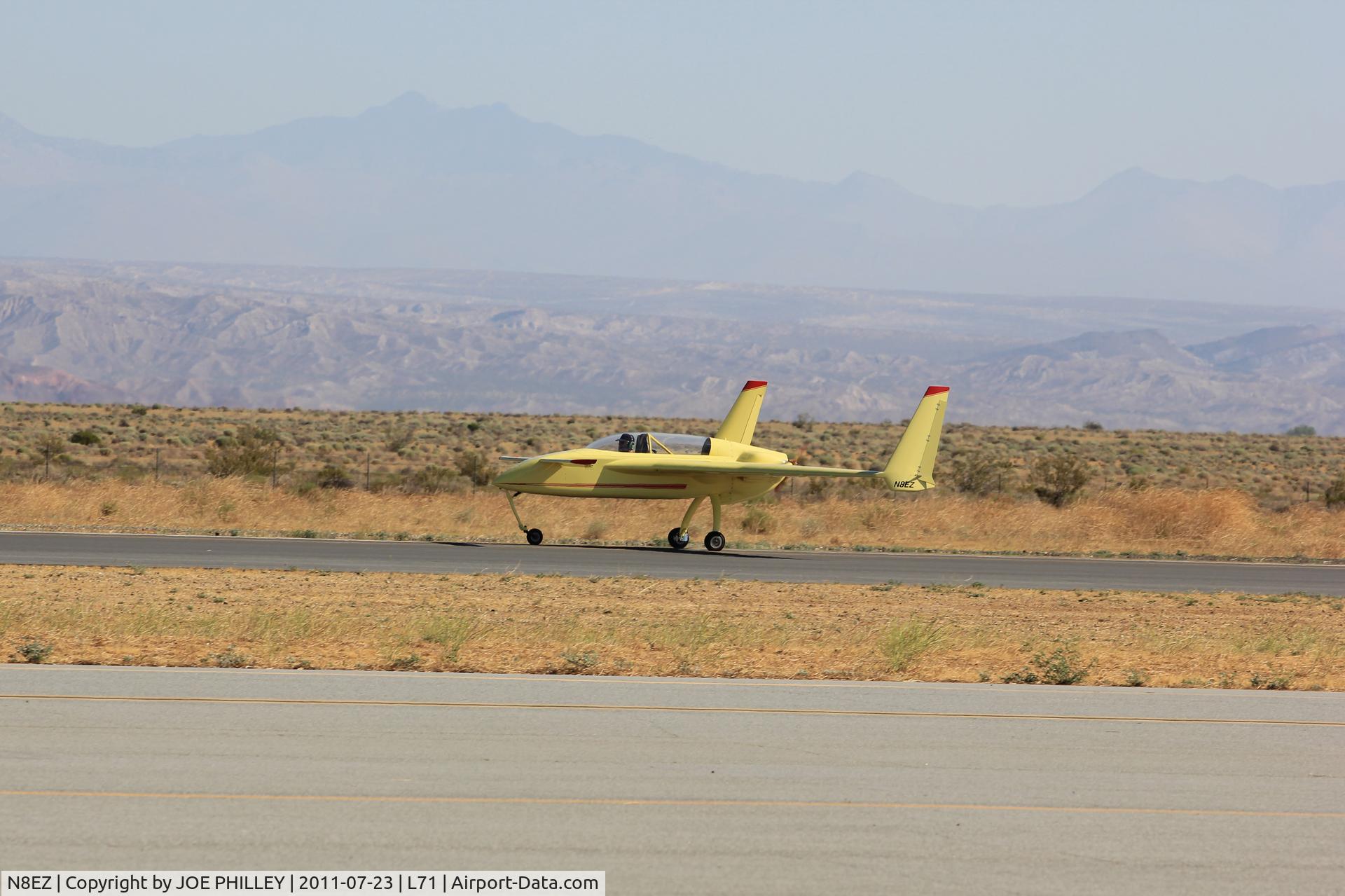 N8EZ, 1989 Rutan Long-EZ C/N 2008L, Nice treat seeing her come into L71