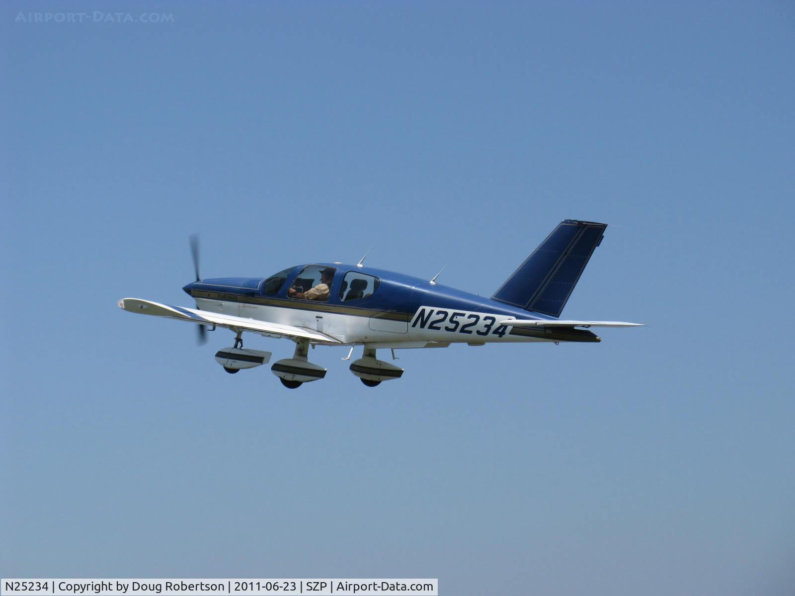 N25234, Socata TB-10 Tobago C/N 978, 1990 SOCATA TB10 TOBAGO, Lycoming O&VO-360 180 Hp, fixed gear, CS prop, takeoff climb Rwy 22