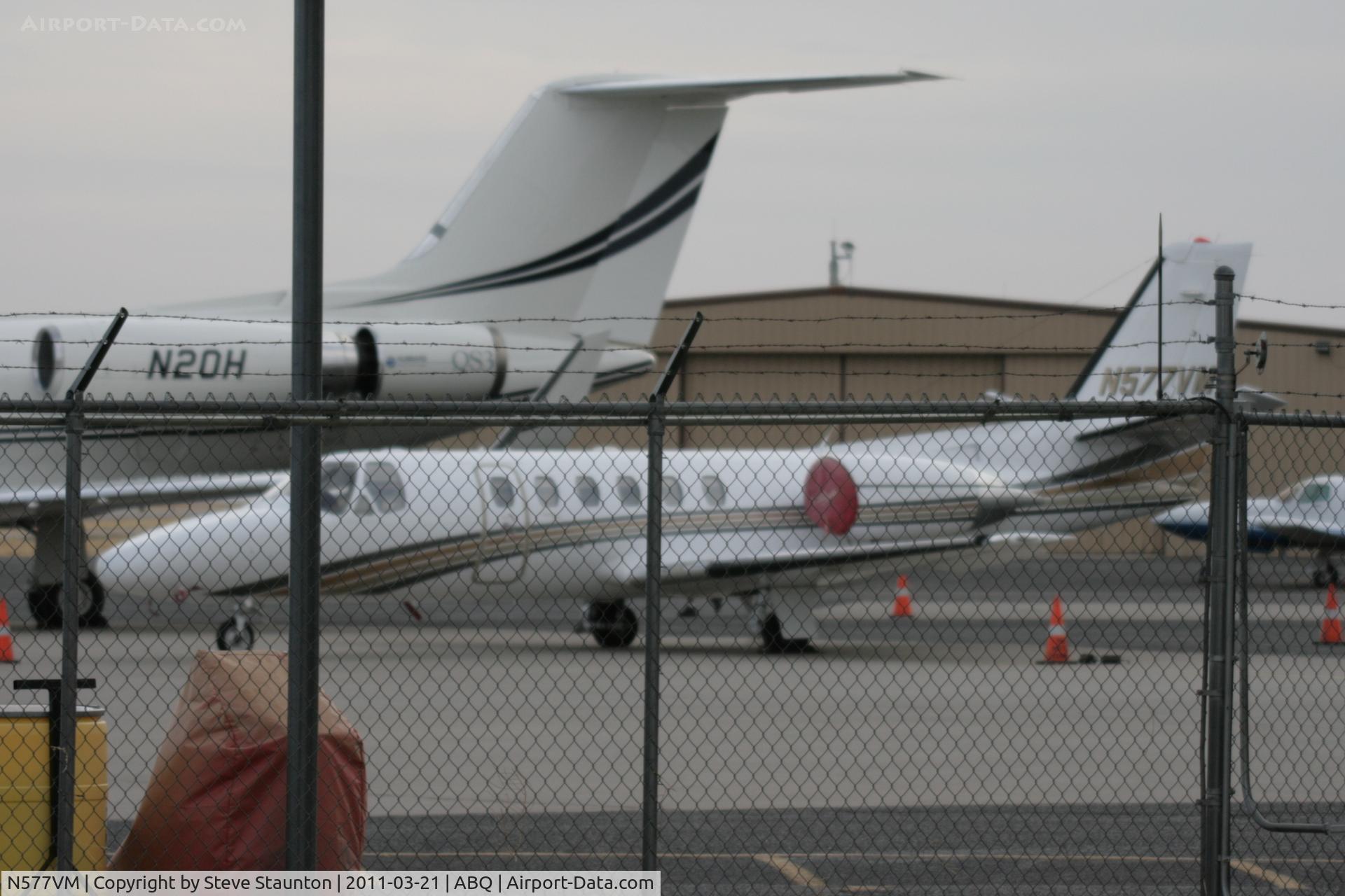 N577VM, 1999 Cessna 550 Citation Bravo C/N 550-0863, Taken at Alburquerque International Sunport Airport, New Mexico in March 2011 whilst on an Aeroprint Aviation tour