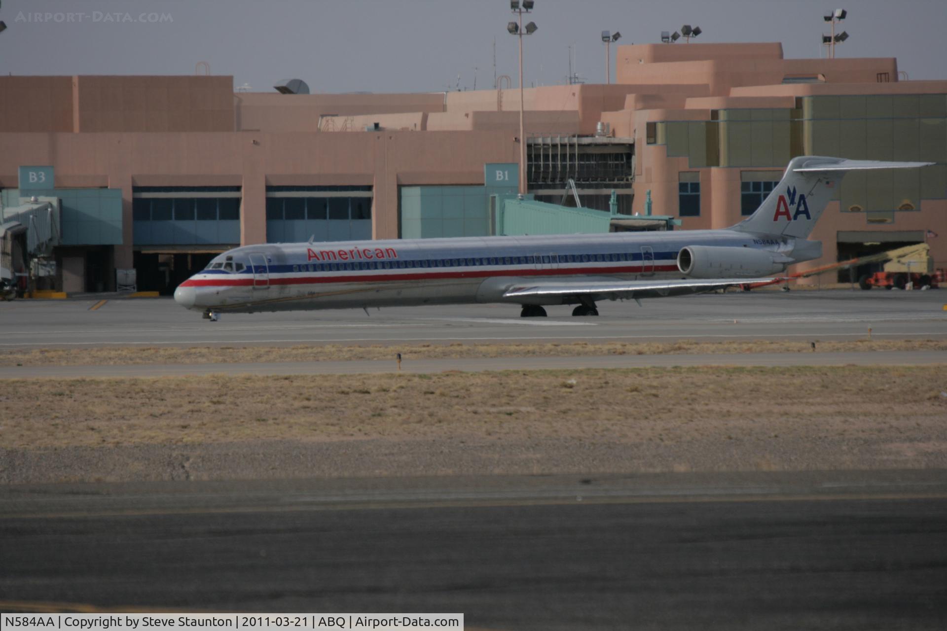N584AA, 1991 McDonnell Douglas MD-82 (DC-9-82) C/N 53247, Taken at Alburquerque International Sunport Airport, New Mexico in March 2011 whilst on an Aeroprint Aviation tour