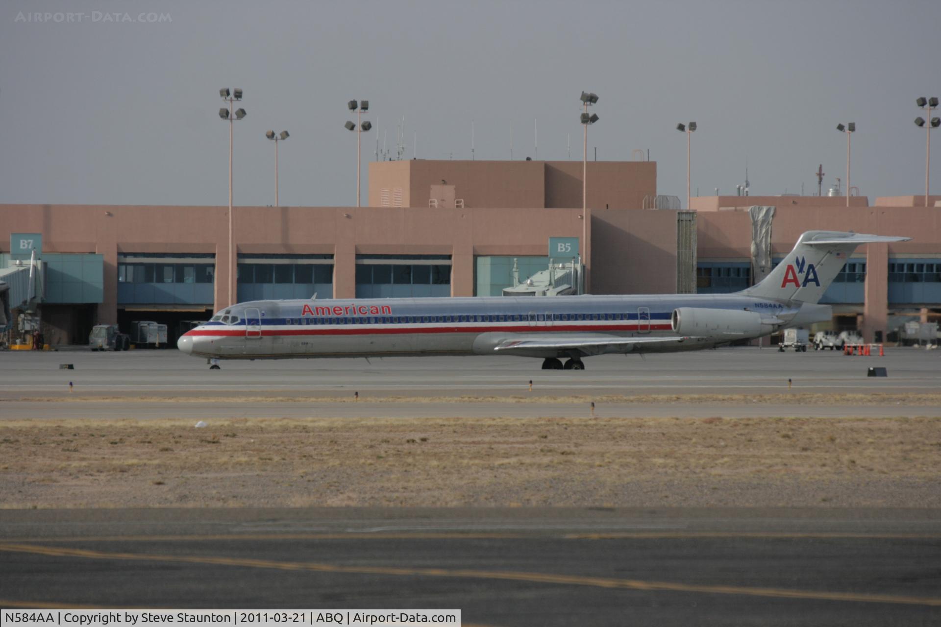 N584AA, 1991 McDonnell Douglas MD-82 (DC-9-82) C/N 53247, Taken at Alburquerque International Sunport Airport, New Mexico in March 2011 whilst on an Aeroprint Aviation tour