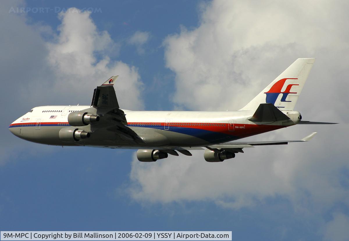 9M-MPC, 1993 Boeing 747-4H6 C/N 25700, away home from 34L