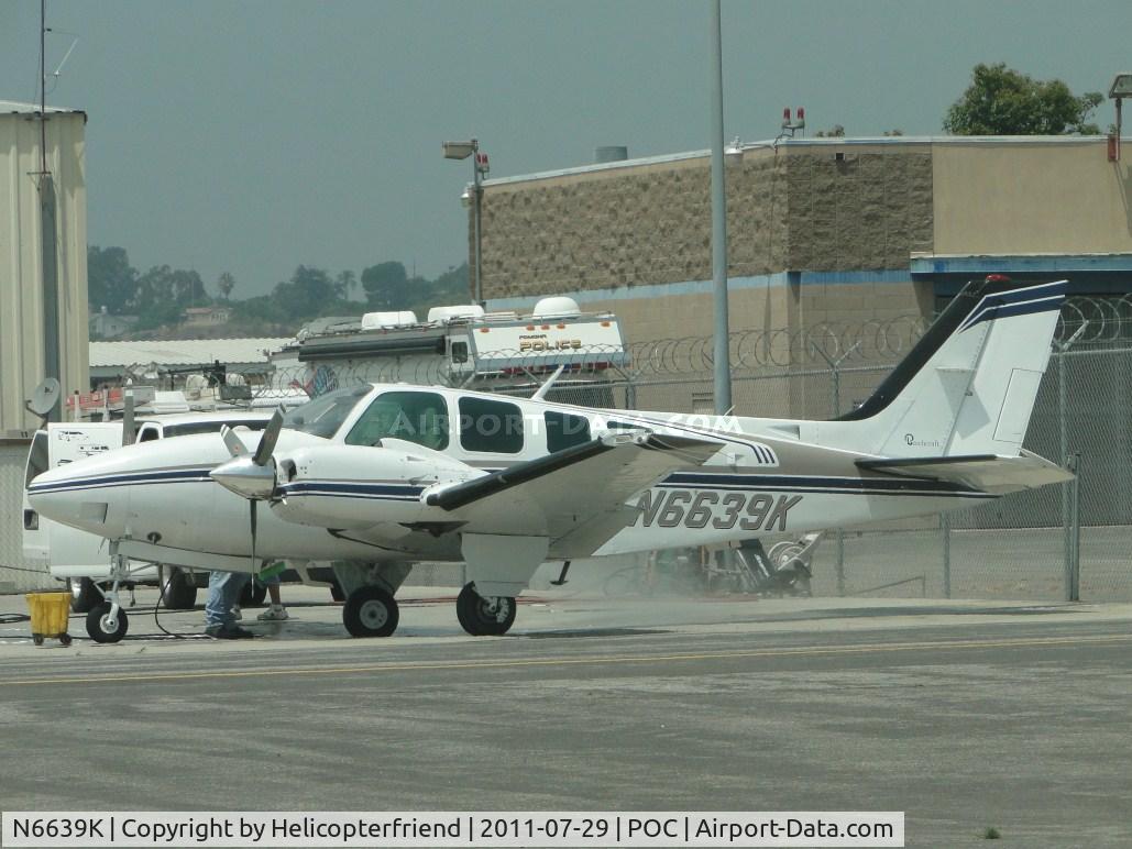 N6639K, 1979 Beech 58 Baron C/N TH-1049, Getting a high pressure washing