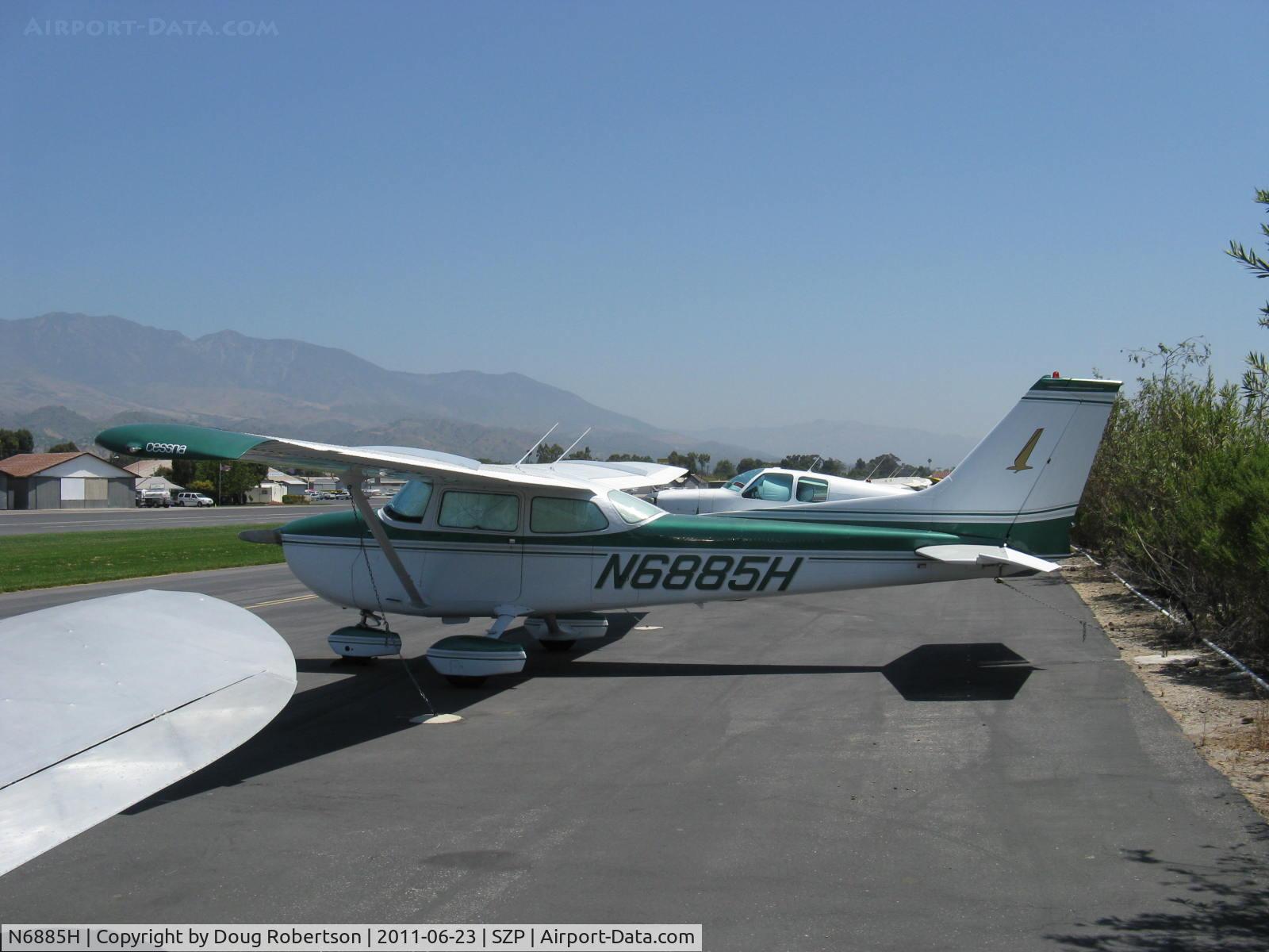 N6885H, 1975 Cessna 172M C/N 17265626, 1975 Cessna 172M SKYHAWK, Lycoming O-320-E2D 150 Hp