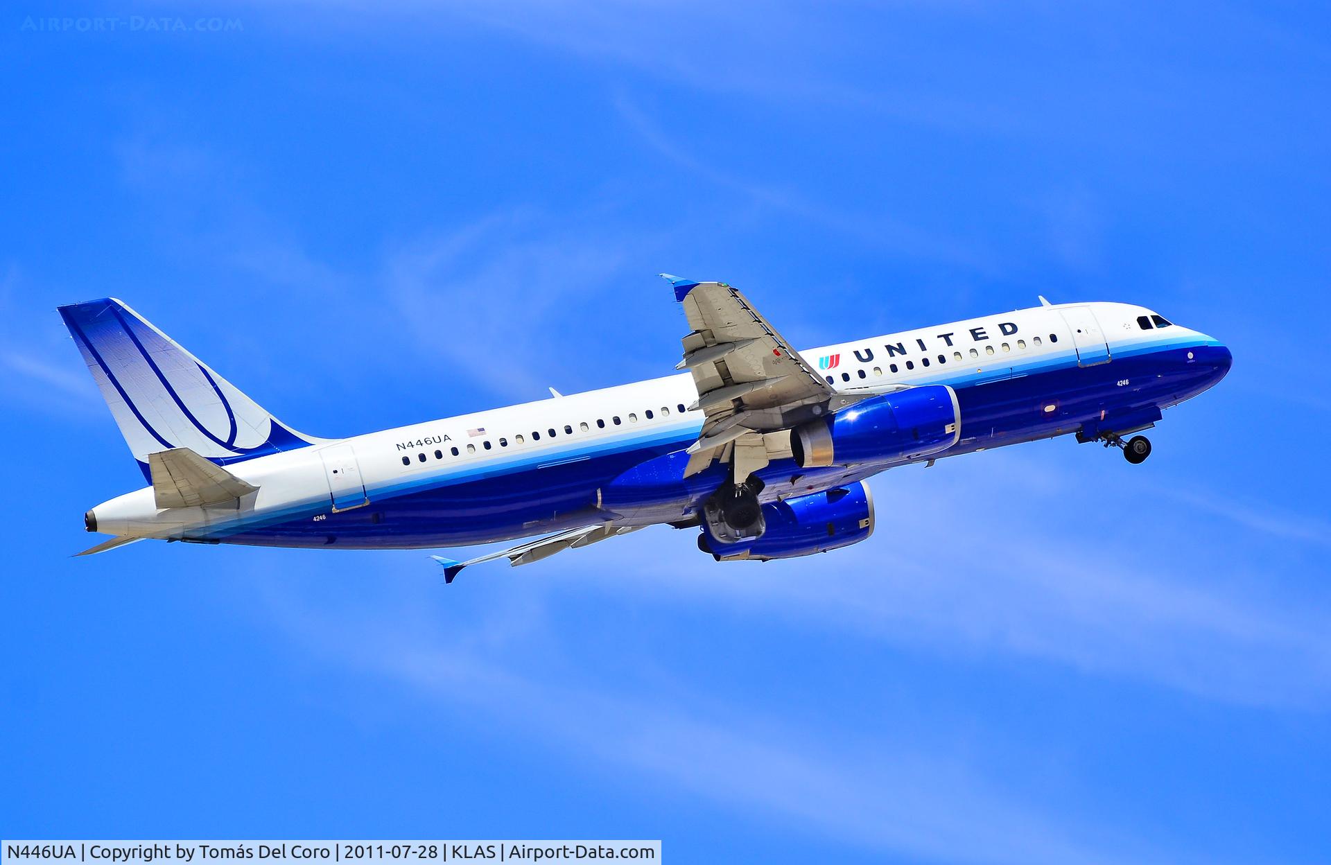 N446UA, 1998 Airbus A320-232 C/N 834, N446UA United Airlines 1998 Airbus A320-232 C/N 834

Las Vegas - McCarran International (LAS / KLAS)
USA - Nevada, July 28, 2011
Photo: Tomás Del Coro