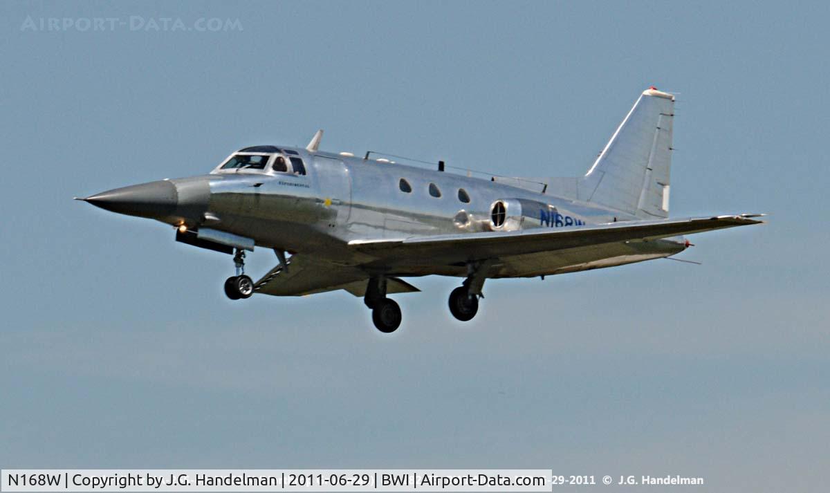 N168W, 1968 North American NA-265-40 C/N 282-33, on final to 33L