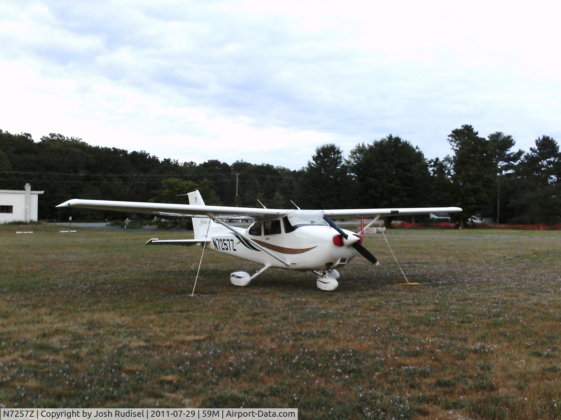 N7257Z, 1999 Cessna 172R C/N 17280783, Torchport