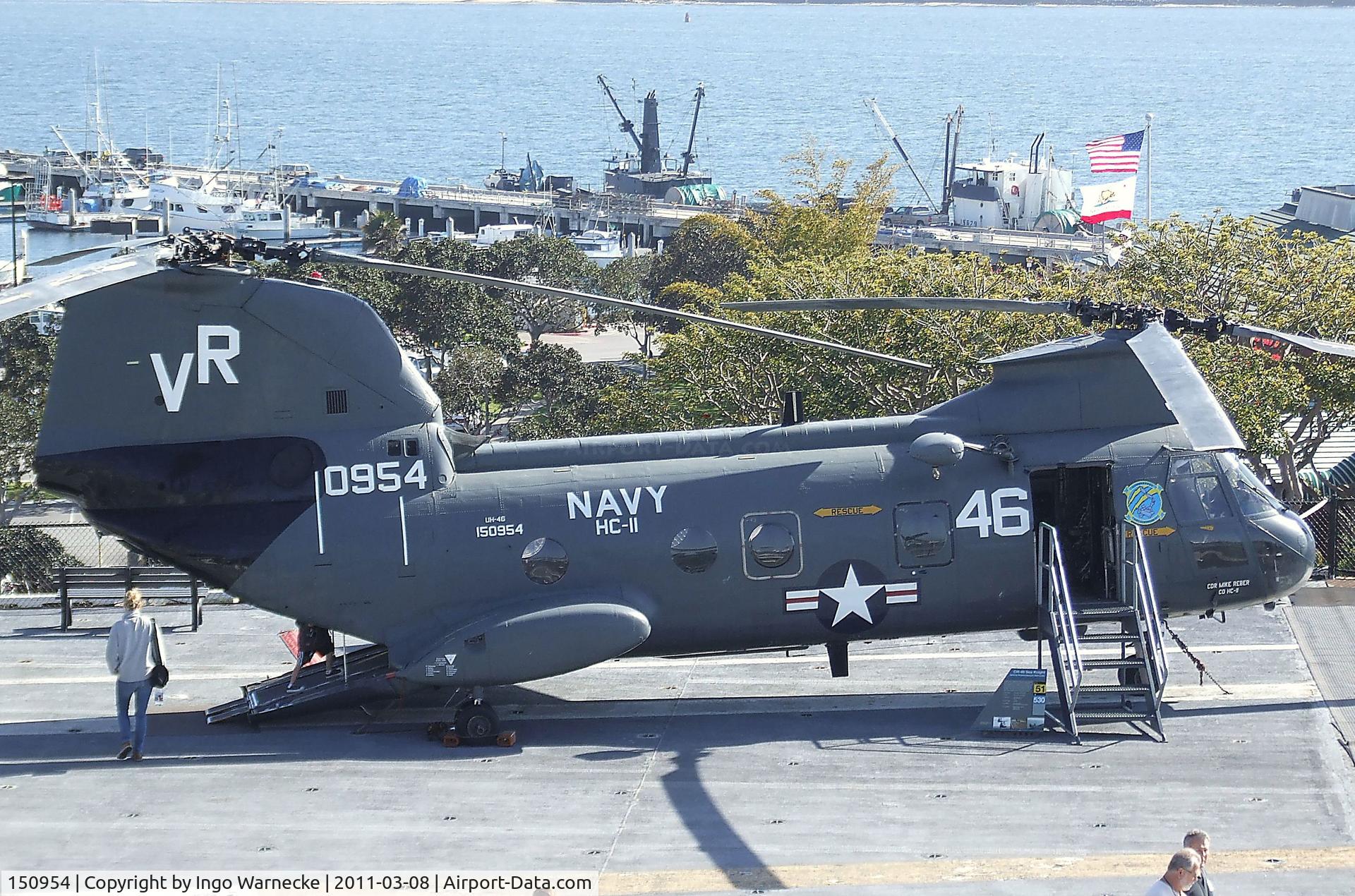 150954, 1964 Boeing Vertol 107M H-46 Sea Knight (HRB-1/CH-46A) C/N 2040, Boeing-Vertol HH-46D Sea Knight on the flight deck of the USS Midway Museum, San Diego CA