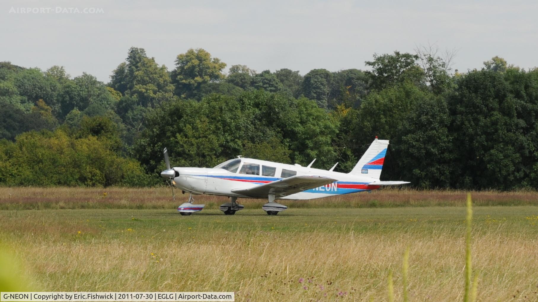 G-NEON, 1969 Piper PA-32-300 B Cherokee Six C/N 32-40683, G-NEON visiting Panhsanger Airfield