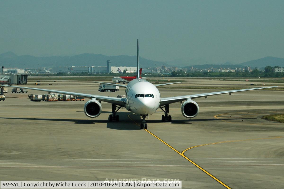 9V-SYL, 2005 Boeing 777-312 C/N 33376, At Guangzhou