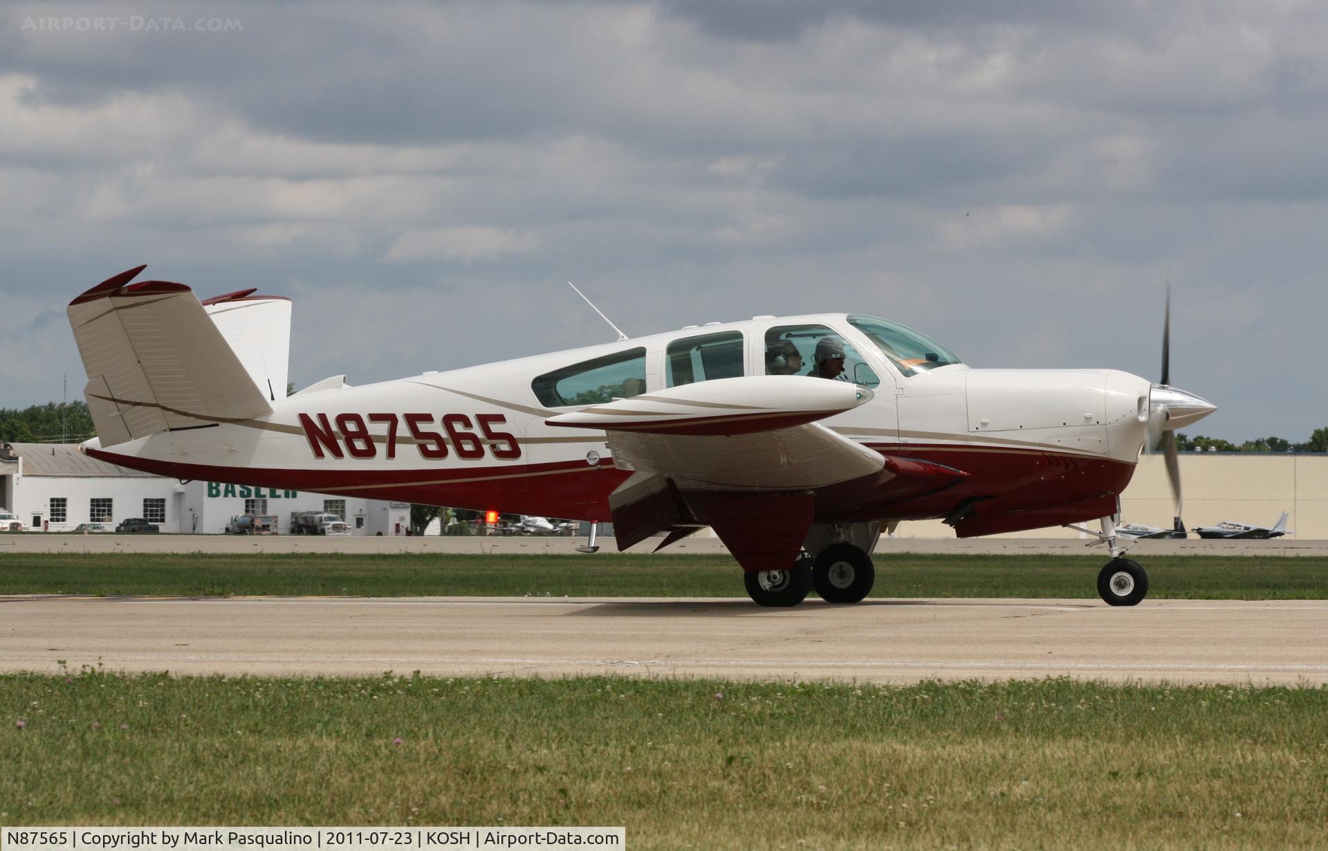 N87565, 1967 Beech V35 Bonanza C/N D-8490, Beech V35
