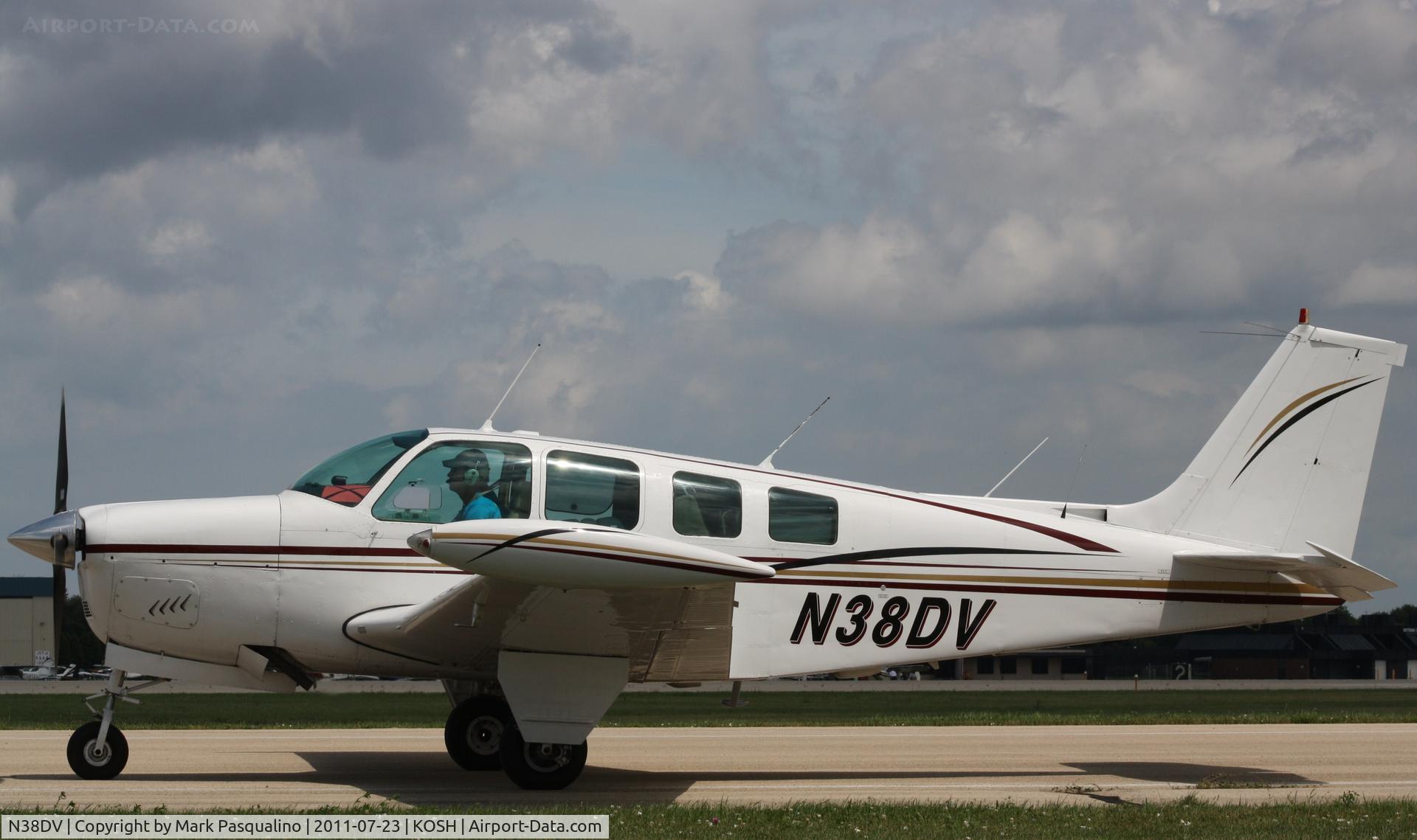 N38DV, 1968 Beech 36 Bonanza C/N E-83, Beech 36
