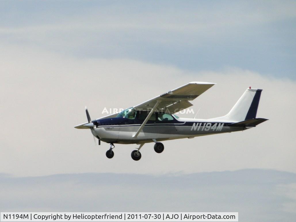 N1194M, 1969 Cessna 172K Skyhawk C/N 17258694, On final after flying the pattern