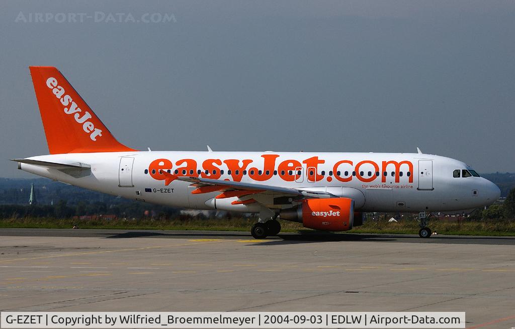 G-EZET, 2004 Airbus A319-111 C/N 2271, easyJet / Taxiing out to Runway 24.