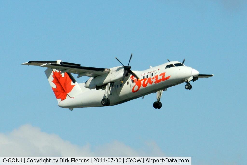C-GONJ, 1988 De Havilland Canada DHC-8-102 Dash 8 C/N 095, Leaving Ottawa on rwy 7
